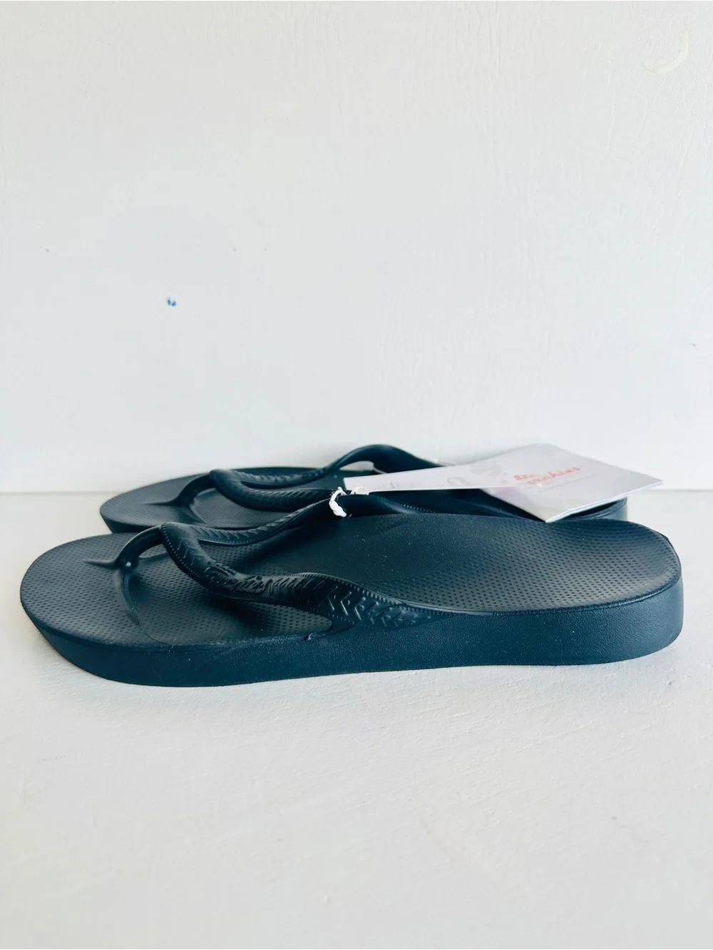 ARCHIES Black Flip Flop Sandals